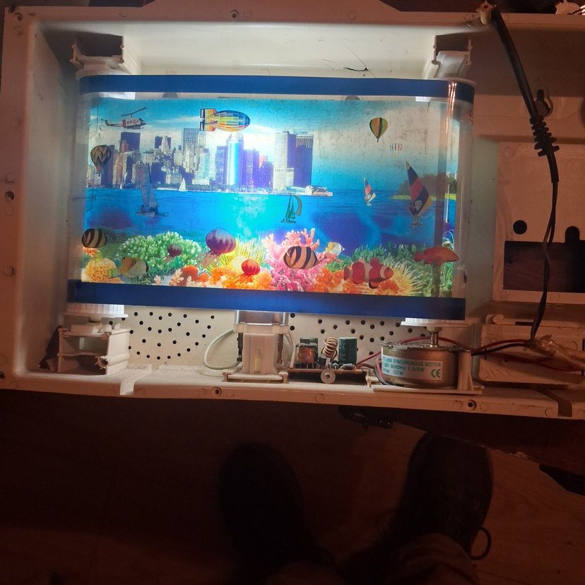 Renkli Işıklı Ev Tasarımlı Masa Saati - Görsel 2