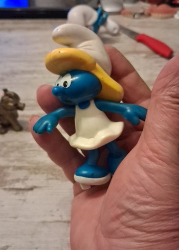 Pastel Mavi Şirin Figürü - Görsel 4