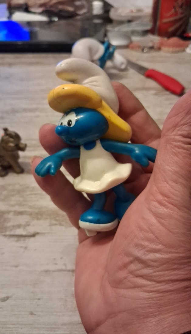 Pastel Mavi Şirin Figürü - Görsel 4