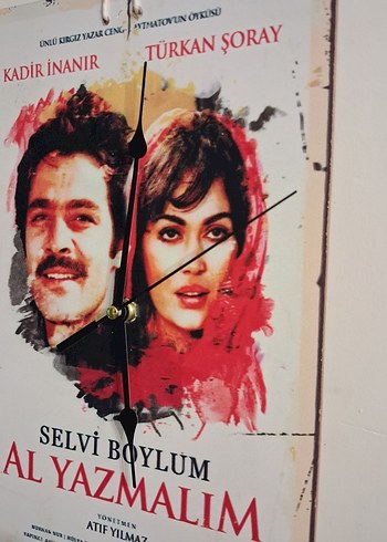 Selvi Boylum Al Yazmalım Duvar Saati - Görsel 3