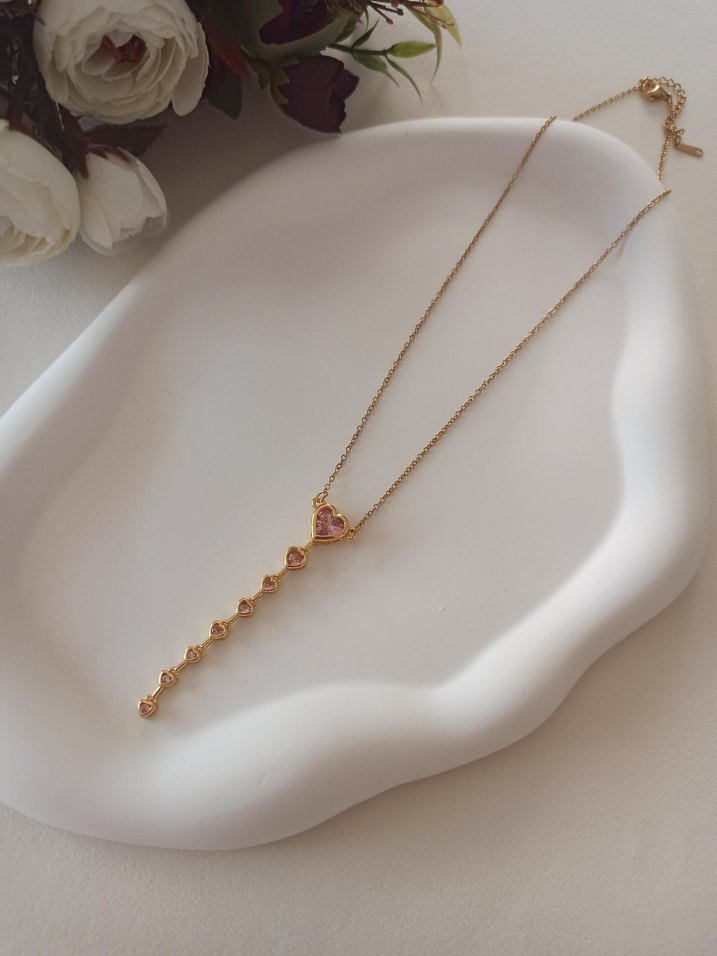 Altın Renkli Zincir Detaylı Minimalist Kolye - Görsel 3