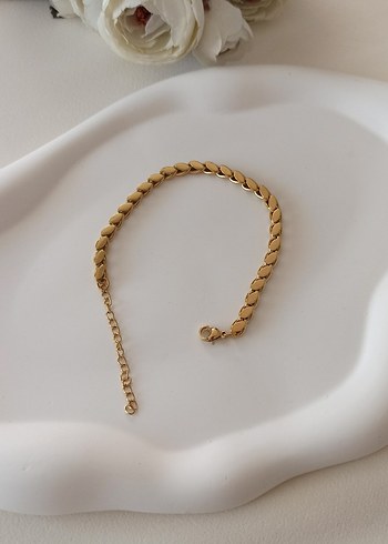 Arpa Zincir Detaylı Altın Rengi Kadın Bileklik - Görsel 5