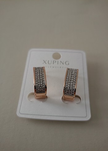 Altın Renkli Mini Payetli Xuping Küpe - Görsel 3