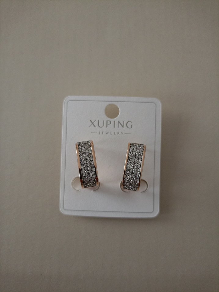 Altın Renkli Mini Payetli Xuping Küpe - Görsel 2