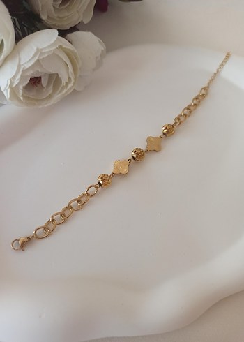 Zincir Detaylı Altın Renkli Kadın Bileklik - Görsel 6