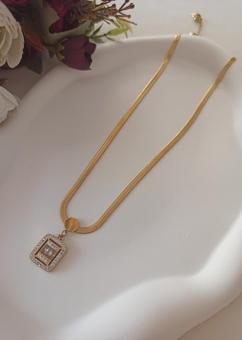 Altın Renkli Ezme Zincir Detaylı Kolye - Görsel 3