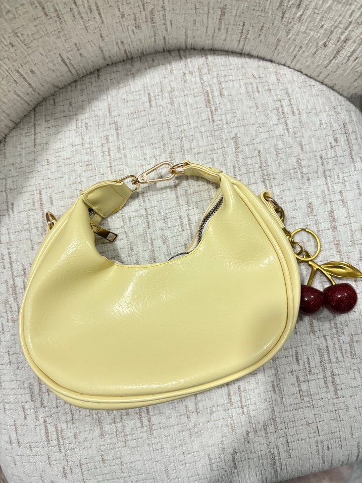 Pastel Sarı Kirazlı Mini Omuz Çantası — görsel 3/10