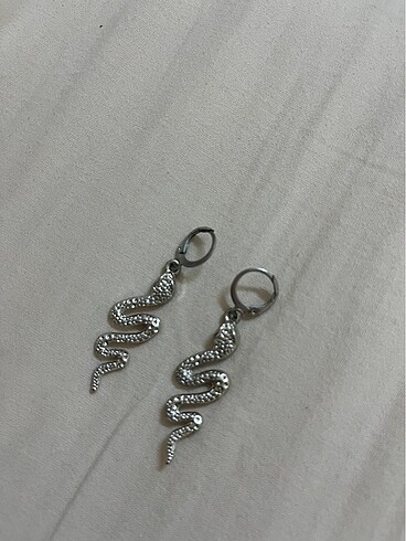 Accessory Collective Yılan küpe