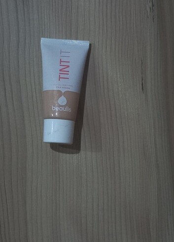 Renkli Nemlendirici (Beaulis Tint it)