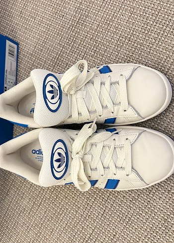Adidas Campus