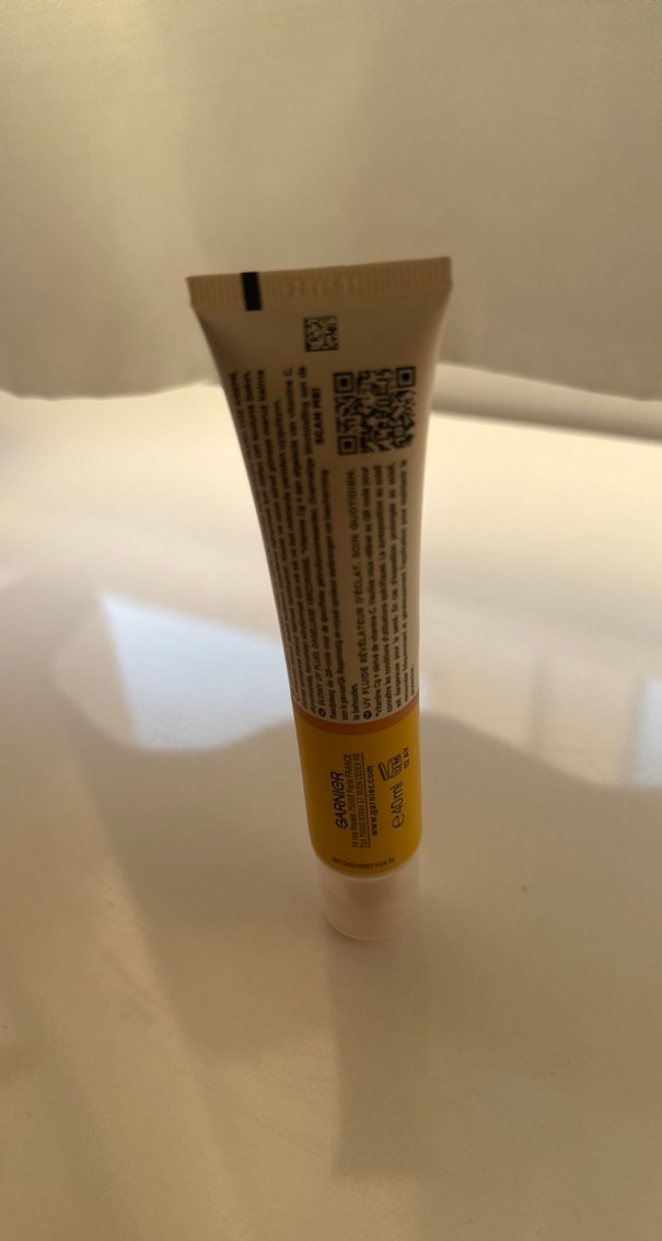 Garnier Vitamin C Günlük SPF 50+ Güneş Kremi - Görsel 3