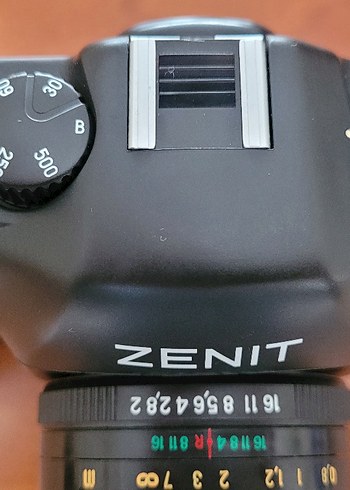 ZENIT 312m Analog Fotograf makinası flaş hediyeli - Görsel 2