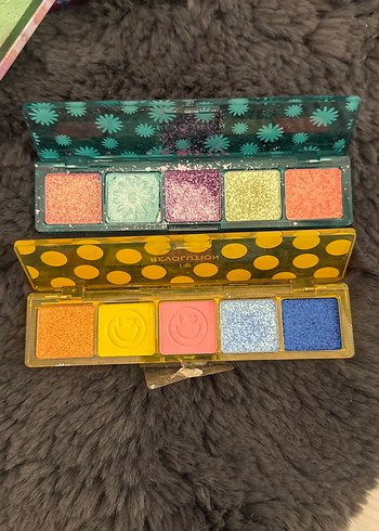 Renkli Göz Farı Paletleri - Görsel 2