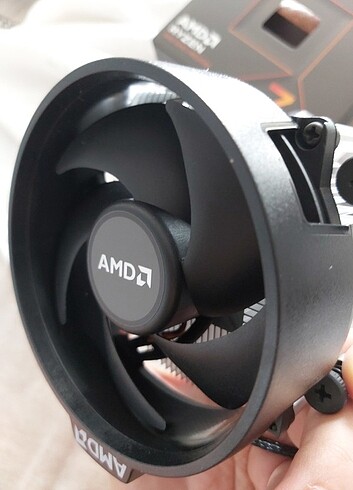 AMD Ryzen İşlemci Soğutucu Fan Wraith Stealth - Görsel 4