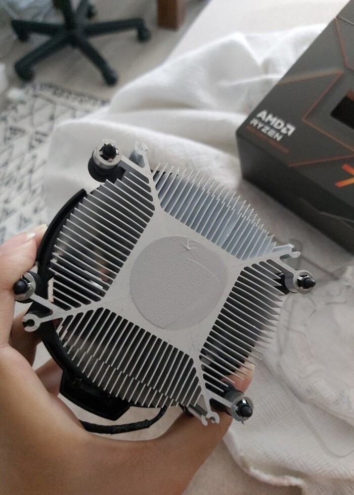 AMD Ryzen İşlemci Soğutucu Fan Wraith Stealth - Görsel 3