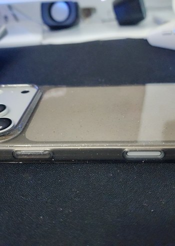 Apple iPhone 17 Pro Max Siyah Simli Şeffaf Kılıf - Görsel 2