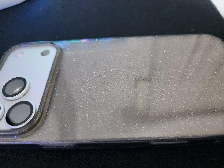 Apple iPhone 17 Pro Max Siyah Simli Şeffaf Kılıf - Görsel 5