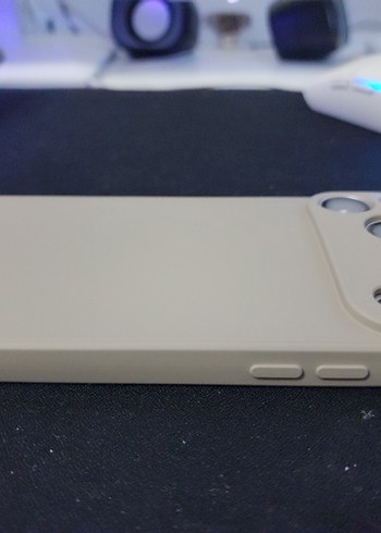 Apple iPhone 17 Pro Max Gri Silikon Kılıf - Görsel 5