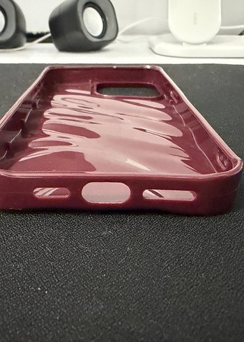 Apple iPhone 15 Pro Max Bordo Su Dalgası Kılıf - Görsel 5