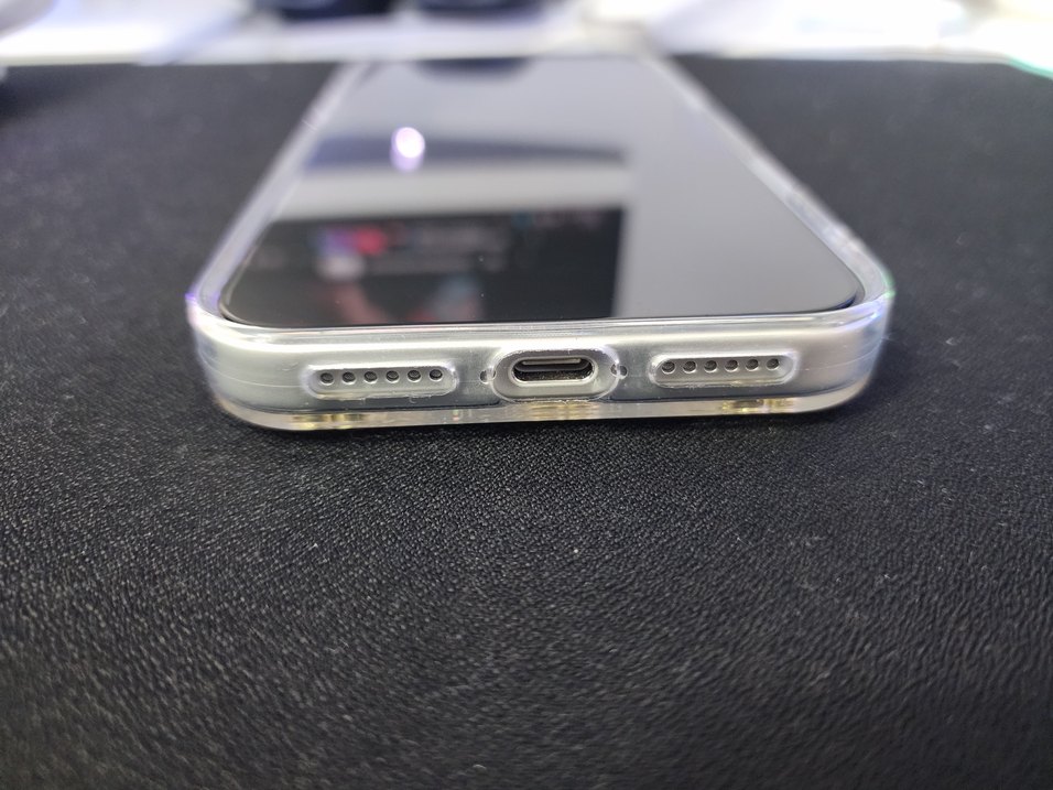 iPhone 17 Pro Max Şeffaf Işıltılı Kiraz Desenli Kılıf - Görsel 5