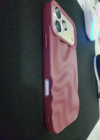 iPhone 17 Pro Max Bordo Su Dalgası Kılıf - Görsel 2