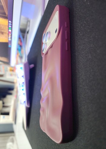 iPhone 17 Pro Max Bordo Su Dalgası Kılıf - Görsel 3