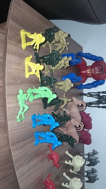  Oyuncak figür set