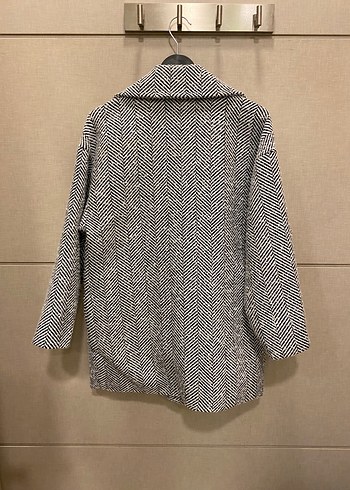 Batik Düğmeli Gri Kısa Kadın Yün Kaban