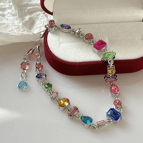 Swarovski gema bileklik