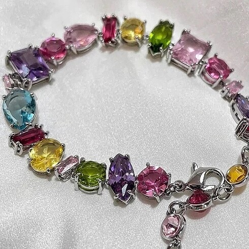 Beden Swarovski gema bileklik