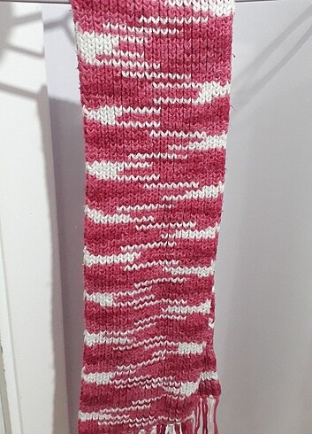 Pembe atkı 