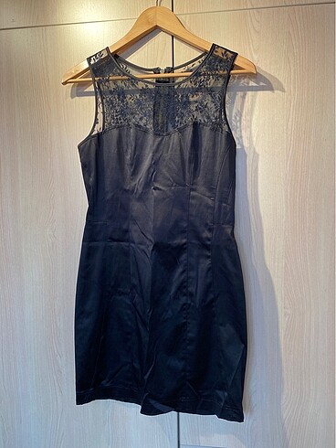 Stradivarius Stradivarius M beden saten - dantel mini gece elbisesi