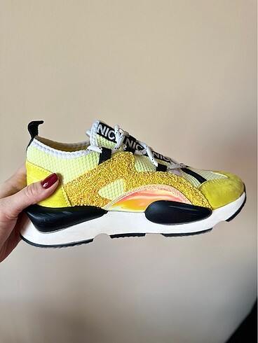 MARJİN renkli sneaker