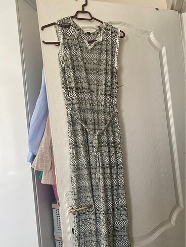 Sıfır kollu uzun elbise - Görsel 3