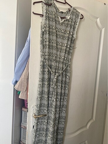 Sıfır kollu uzun elbise - Görsel 4