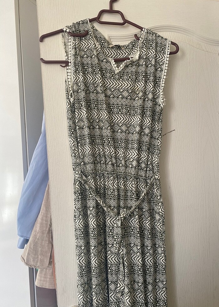 Sıfır kollu uzun elbise - Görsel 2