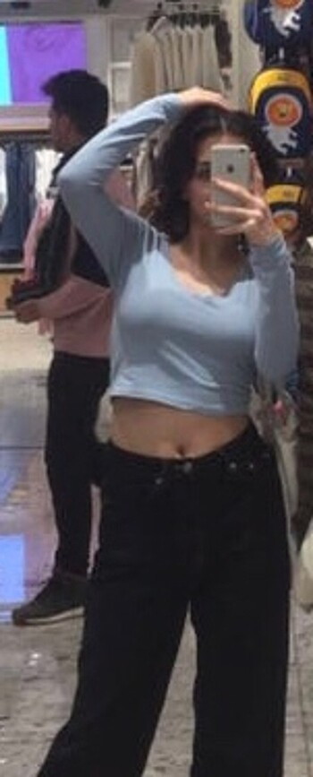 Bershka uzun kollu crop bluz