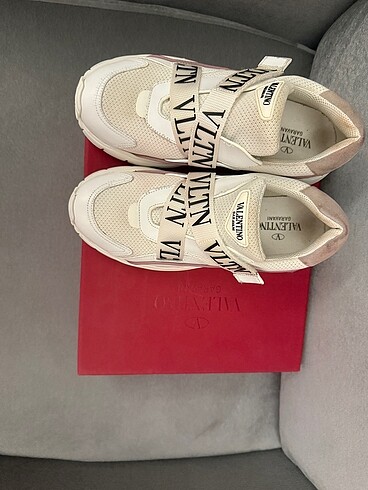 38 Beden Valentino spor ayakkabı