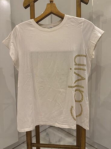 Calvin Klein tshirt