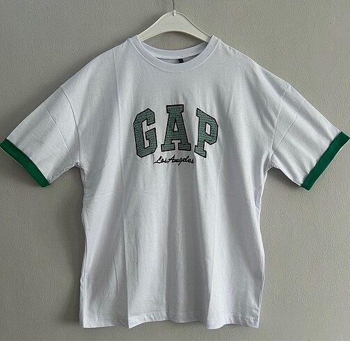 GAP tişört