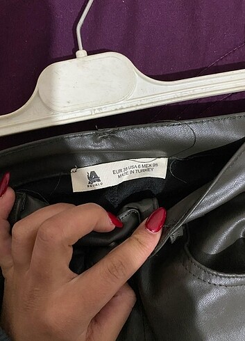 kadın deri şort - Görsel 2