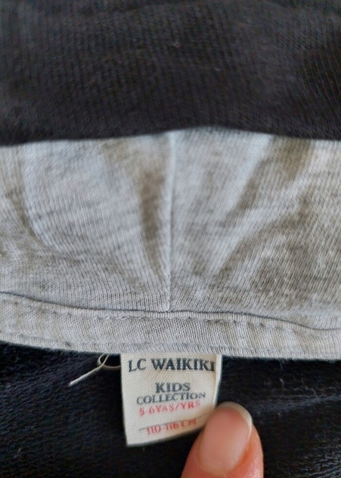 Erkek çocuk switsirt lc waikiki 5/6yas - Görsel 2