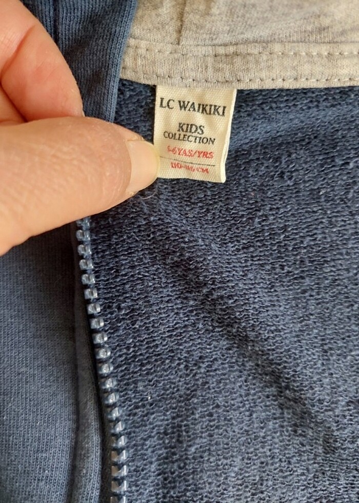 Erkek çocuk switsirt 5/6 yaş lc waikiki  - Görsel 2