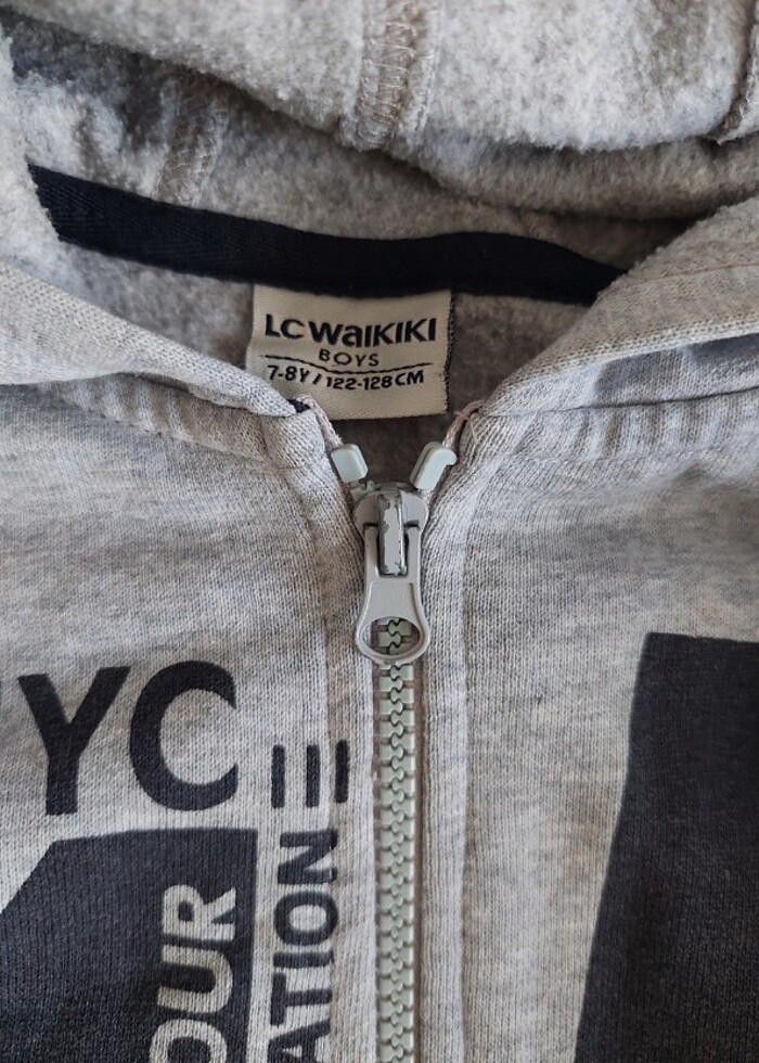 Erkek çocuk switsirt 2 adet toplam satis.  7/8 yaş  - Görsel 2