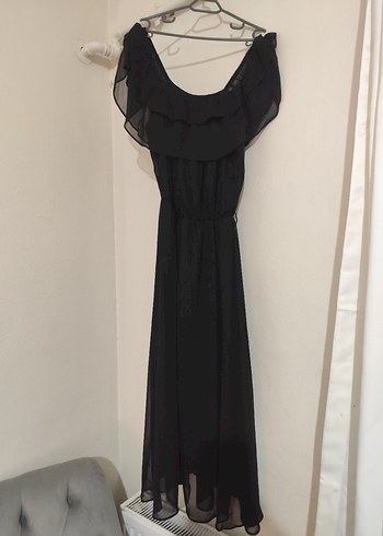 Siyah Uzun Fırfırlı Gotik Elbise