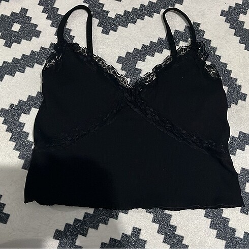Dantelli crop