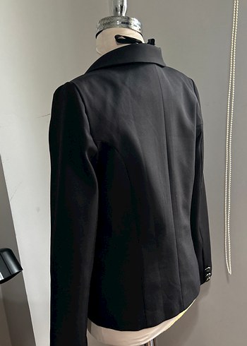 Düğmeli Siyah Midi Kadın Ceket - Görsel 3