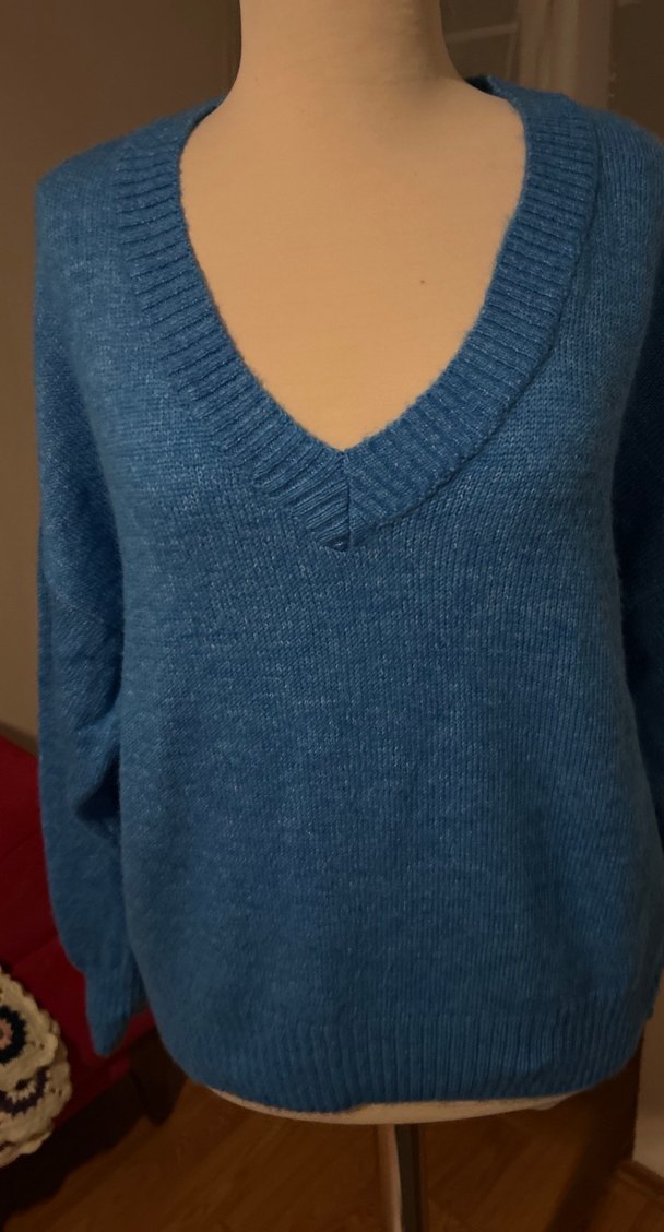 Mavi V Yaka Triko Kadın Kazak - Görsel 2