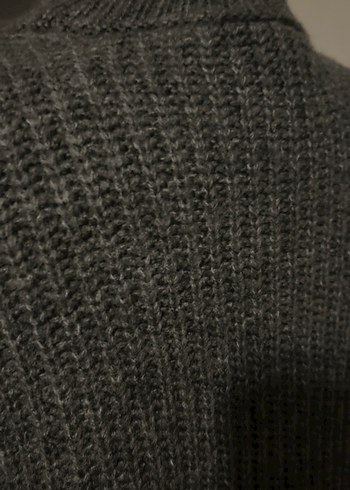 Gri V Yaka Örgü Kadın Kazak - Görsel 4