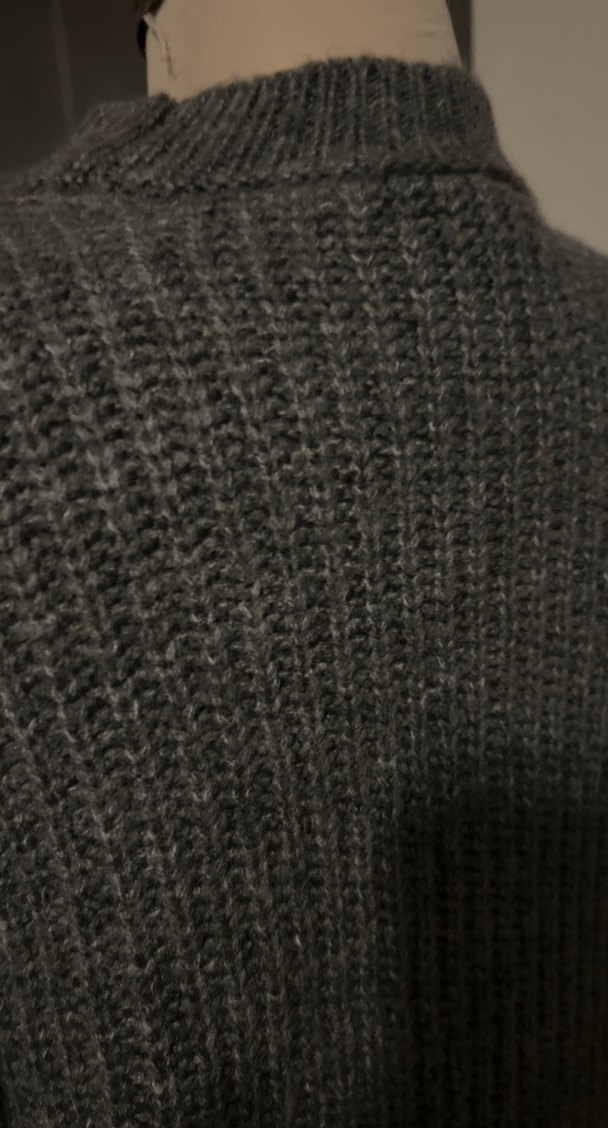 Gri V Yaka Örgü Kadın Kazak - Görsel 4